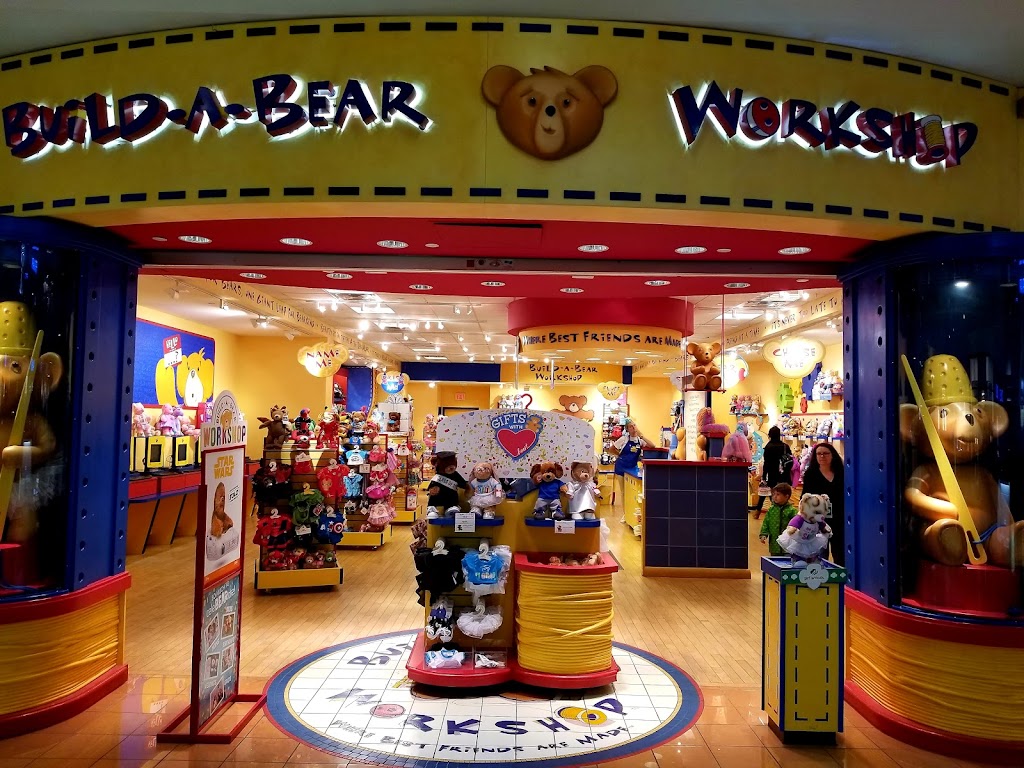 Build-A-Bear Workshop | 2500 W Moreland Rd Suite 2029, Willow Grove, PA 19090 | Phone: (215) 657-8633