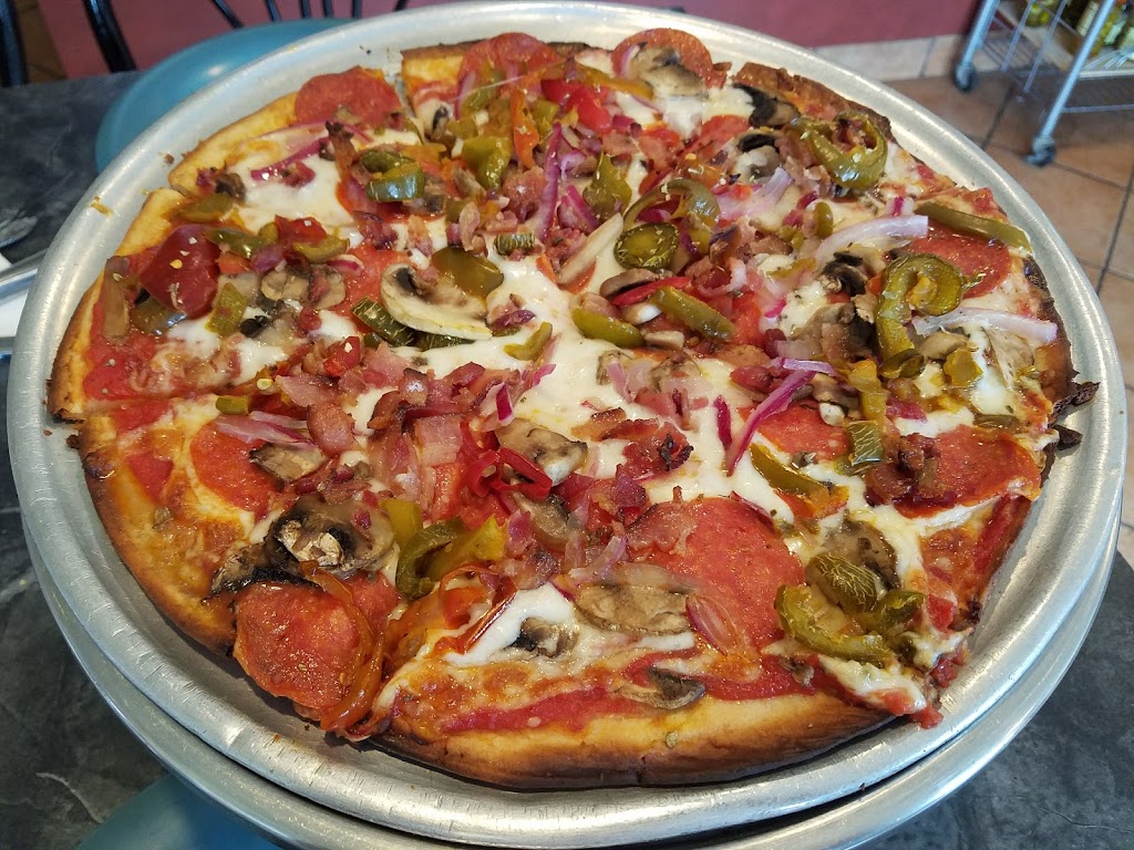Indian Neck Pizza | 202 S Montowese St, Branford, CT 06405 | Phone: (203) 488-5330