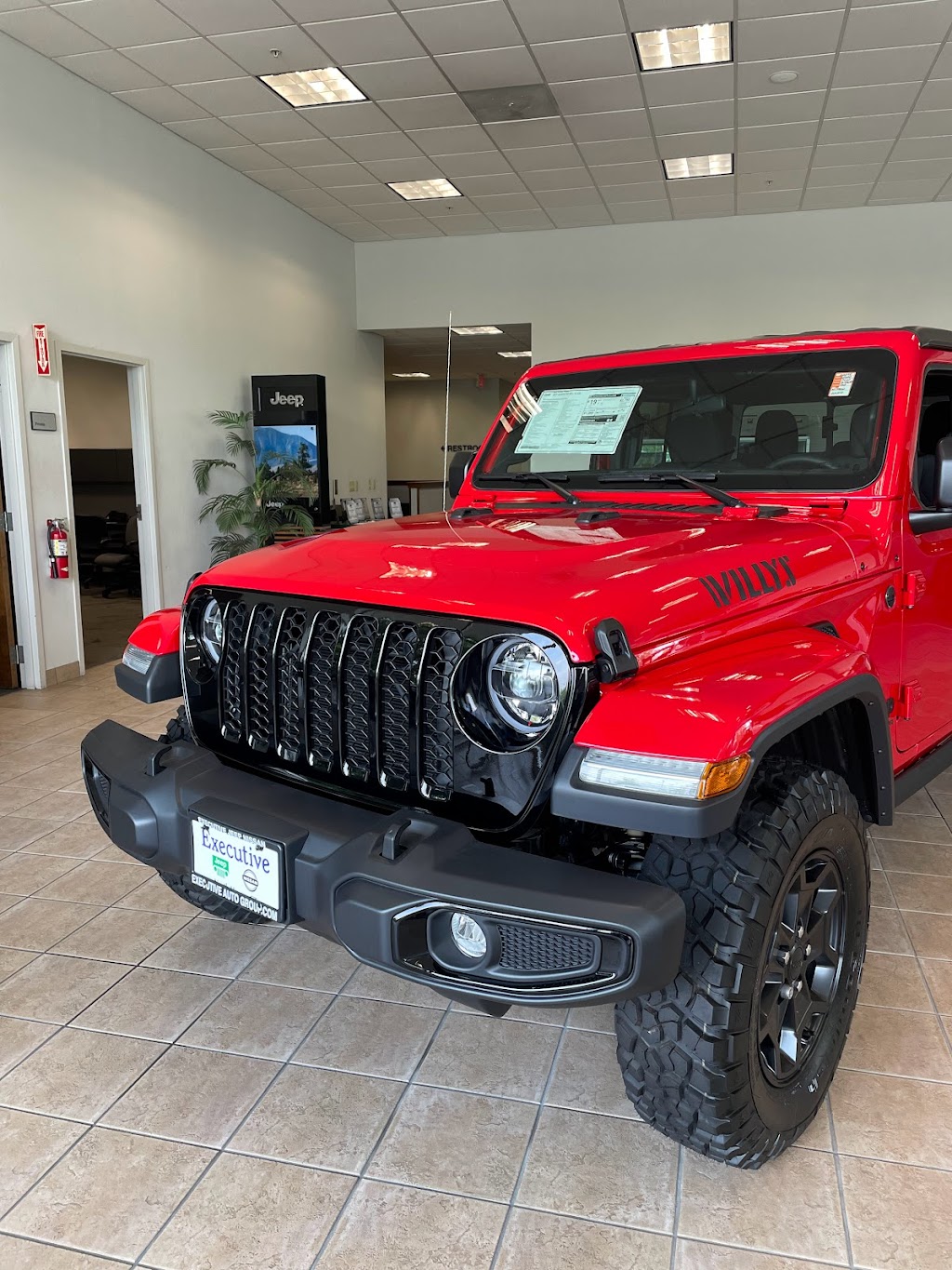 Executive Jeep | 900 Universal Dr N, North Haven, CT 06473 | Phone: (203) 239-5371