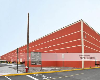 White Toque LLC Dry warehouse | 1 County Rd bldg a, Secaucus, NJ 07094 | Phone: (201) 863-2885