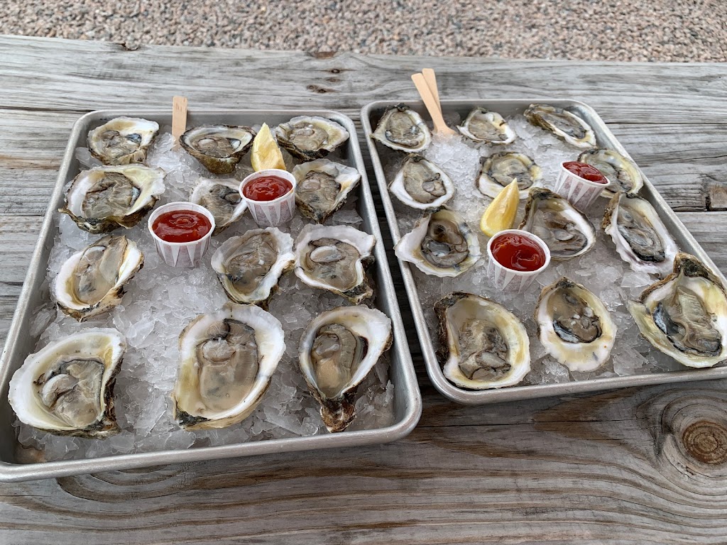 Copps Island Oyster Shack | 638 Selbys Pond Rd, Stratford, CT 06615 | Phone: (203) 290-4308