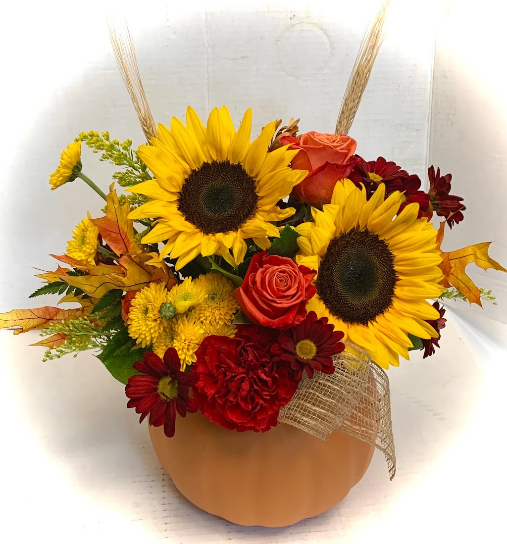 Petal Pusher Florist | 6 Elizabeth St, Derby, CT 06418 | Phone: (203) 734-2828