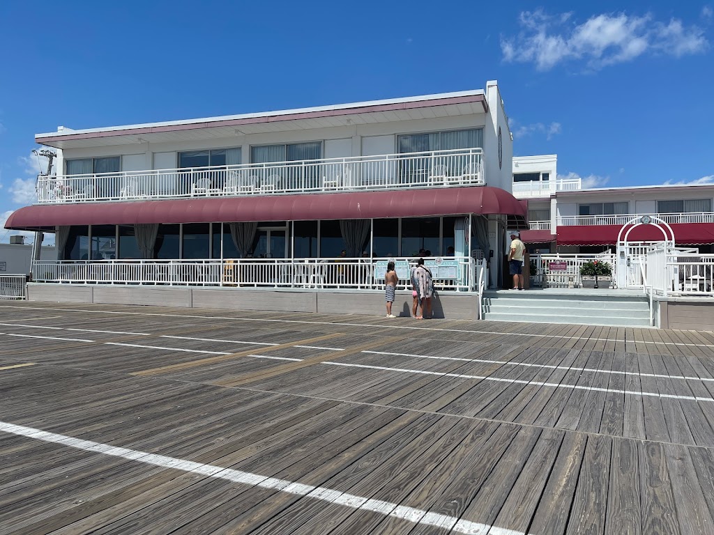 Cafe Beach Club | 1282 Boardwalk, Ocean City, NJ 08226 | Phone: (609) 398-7700