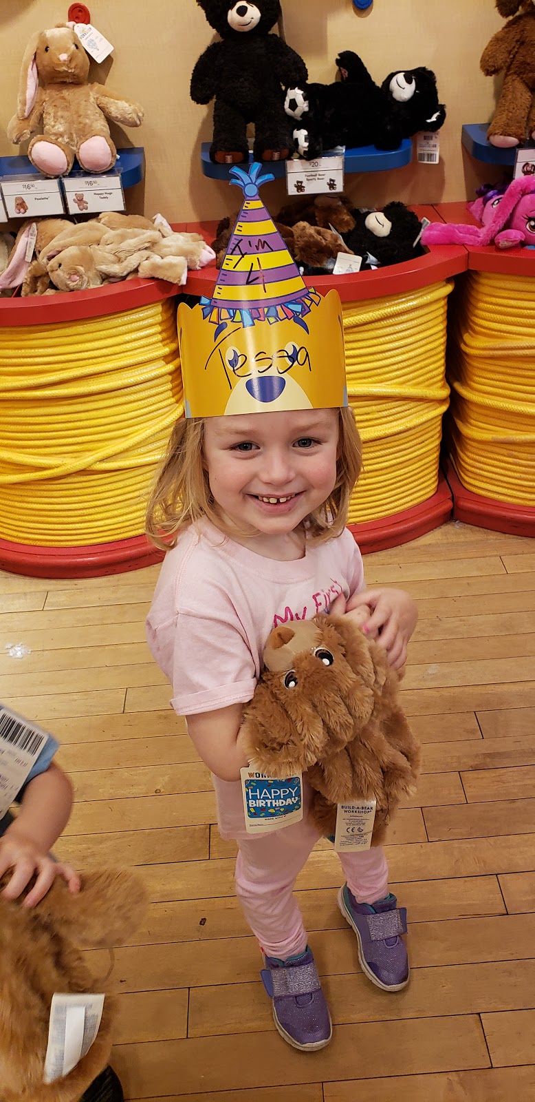 Build-A-Bear Workshop | 2500 W Moreland Rd Suite 2029, Willow Grove, PA 19090 | Phone: (215) 657-8633