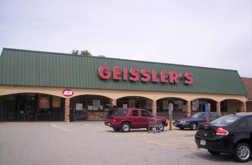 Geisslers Supermarket | 830 Suffield St, Agawam, MA 01001 | Phone: (413) 821-8904