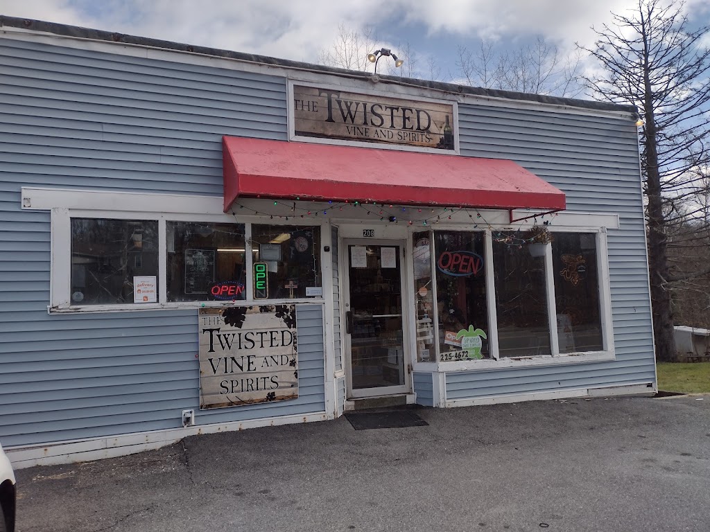 THE TWISTED VINE AND SPIRITS | 208 Hill and Dale Rd, Carmel Hamlet, NY 10512 | Phone: (845) 225-4672