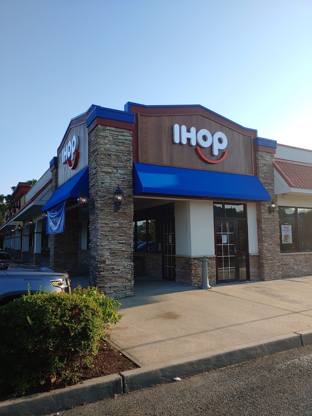 IHOP | 2027 NJ-35, Wall Township, NJ 07719 | Phone: (732) 449-4250