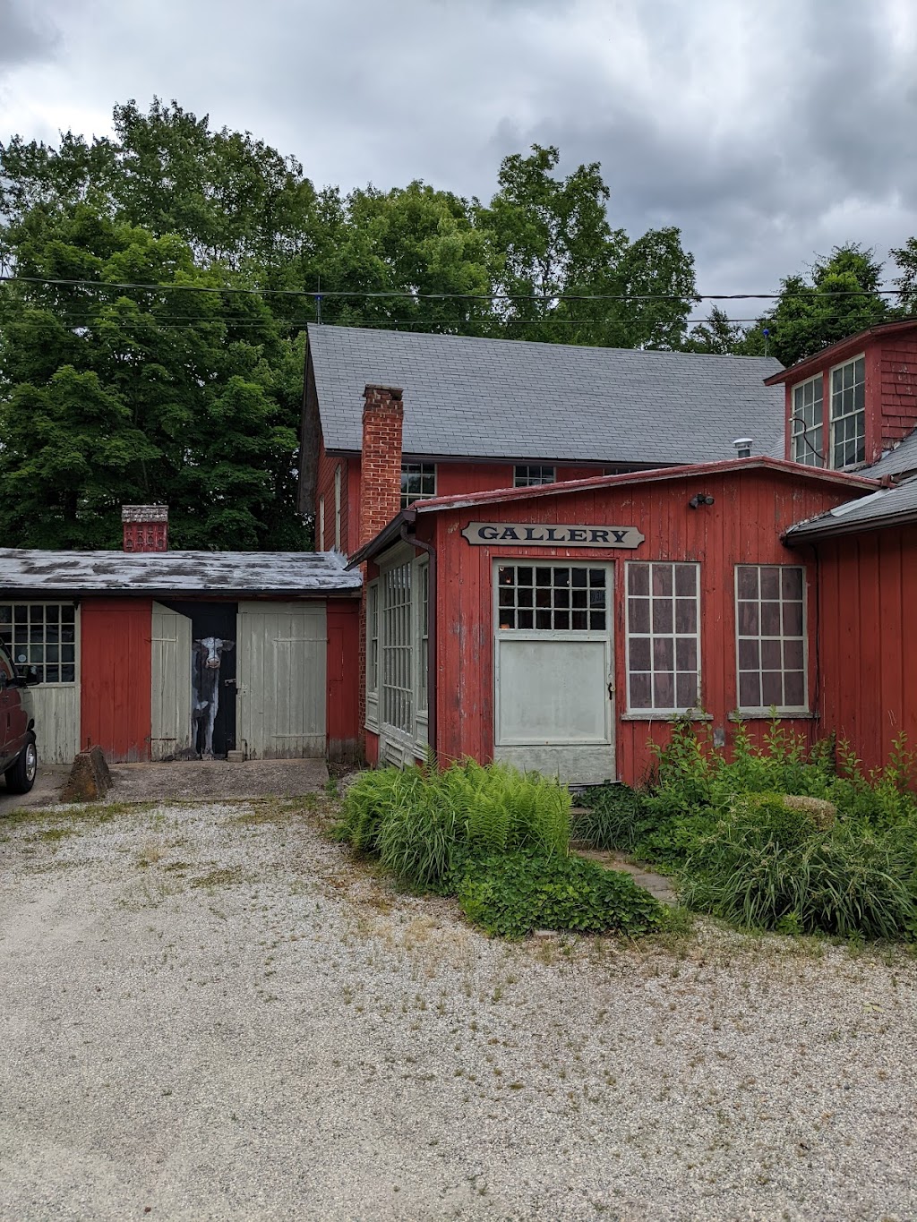 Black Whale Antiques | 5 Town St, Hadlyme, CT 06439 | Phone: (860) 526-5073
