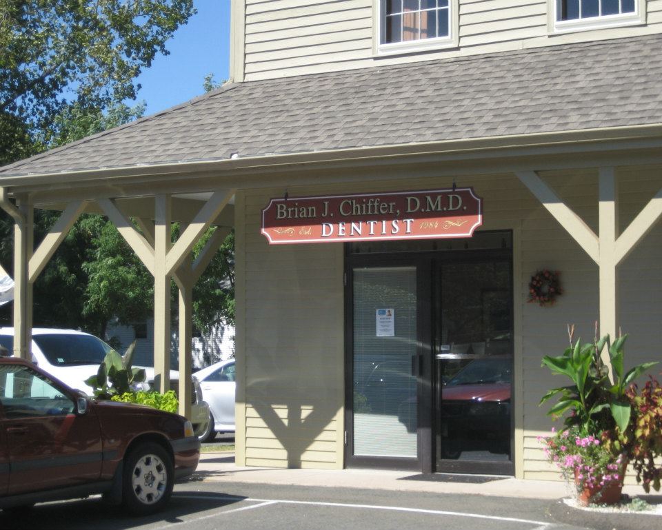 Nayaug Family Dental | 875 Main St, South Glastonbury, CT 06073 | Phone: (860) 633-6167