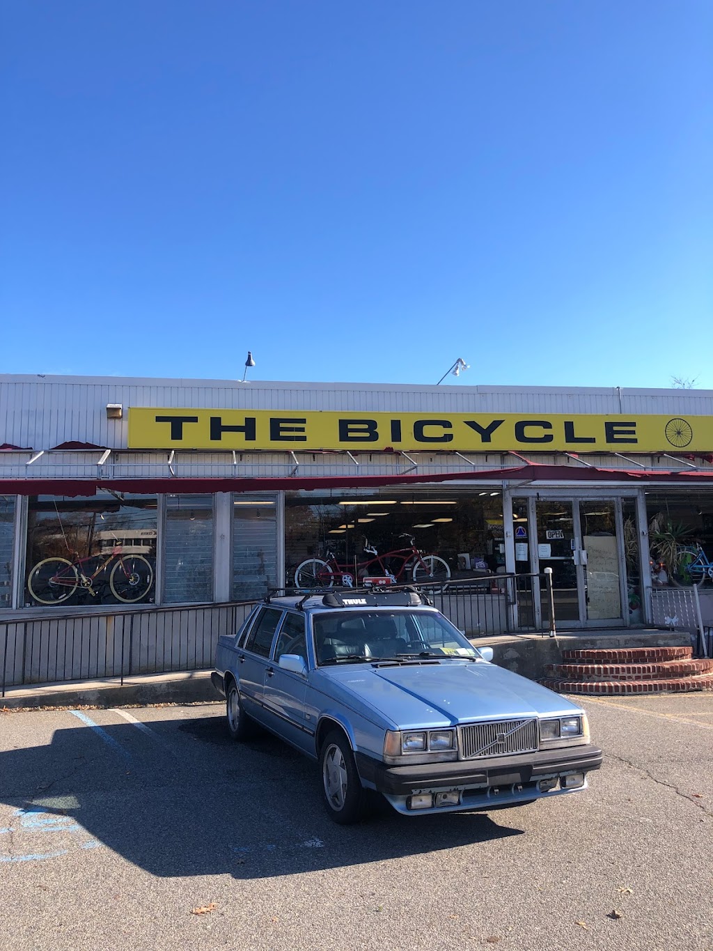 The Bicycle II | 736 NJ-17, Paramus, NJ 07652 | Phone: (201) 632-0200