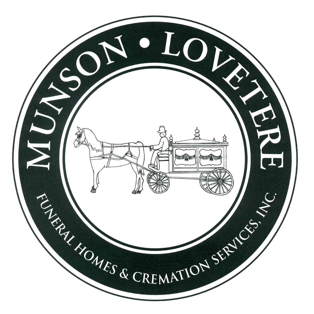 Munson-Lovetere Funeral Home | 2 School St, Woodbury, CT 06798 | Phone: (203) 263-2146