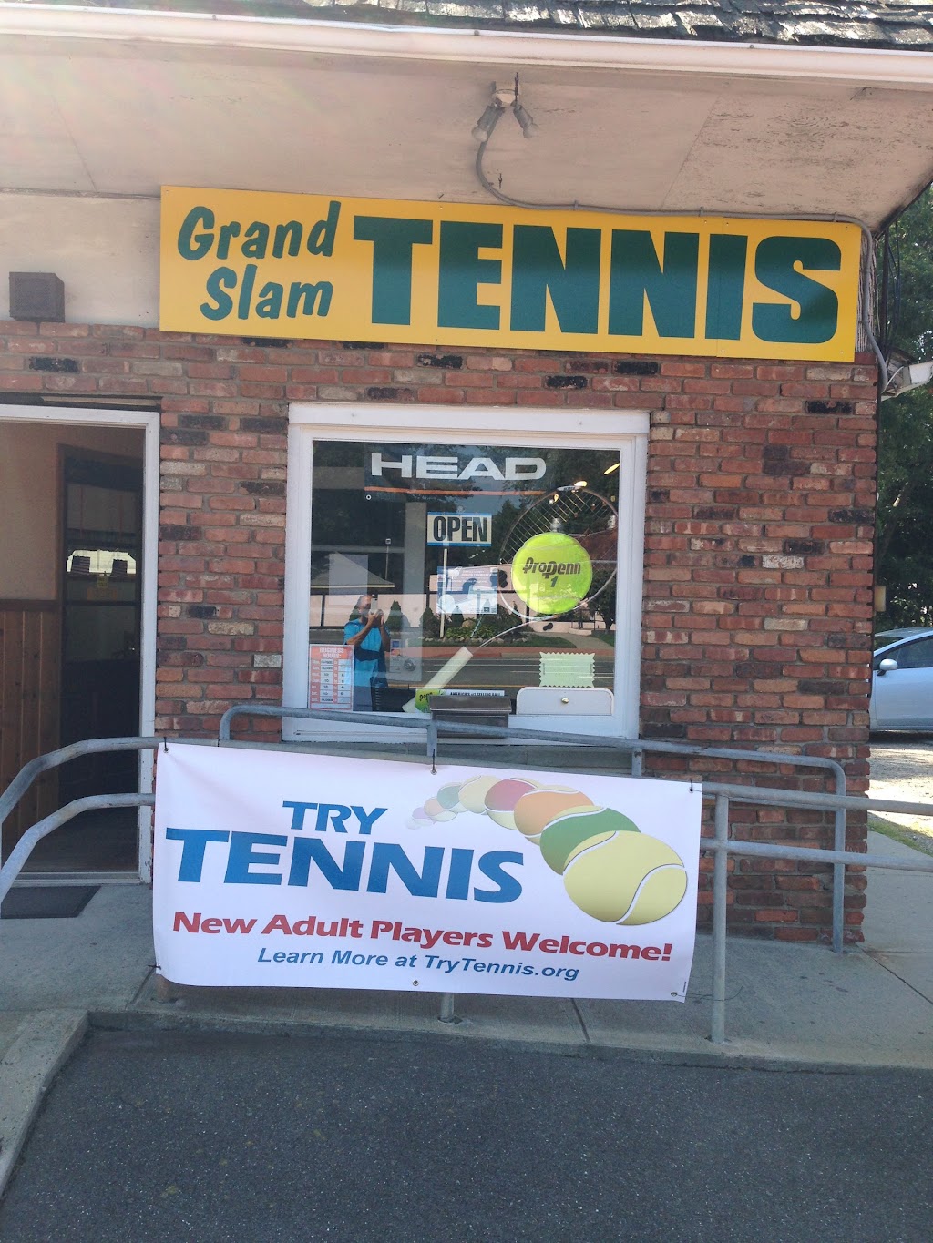 Grand Slam Tennis | 816 NY-25A, Miller Place, NY 11764 | Phone: (631) 849-4190