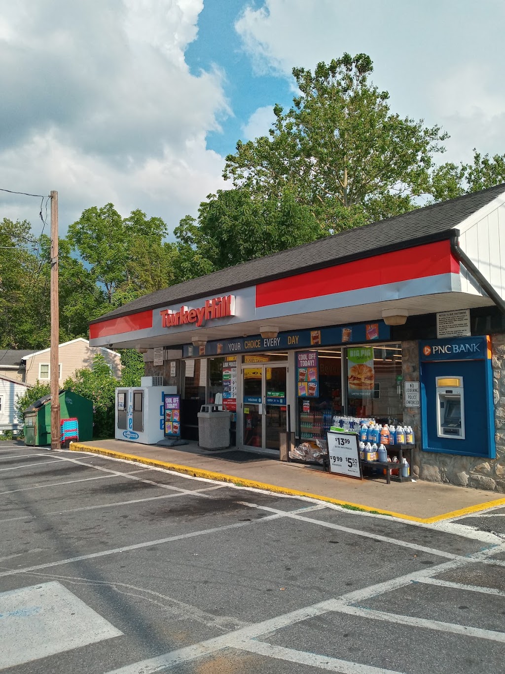 Turkey Hill Minit Market | 1060 Main St, Northampton, PA 18067 | Phone: (610) 262-2500