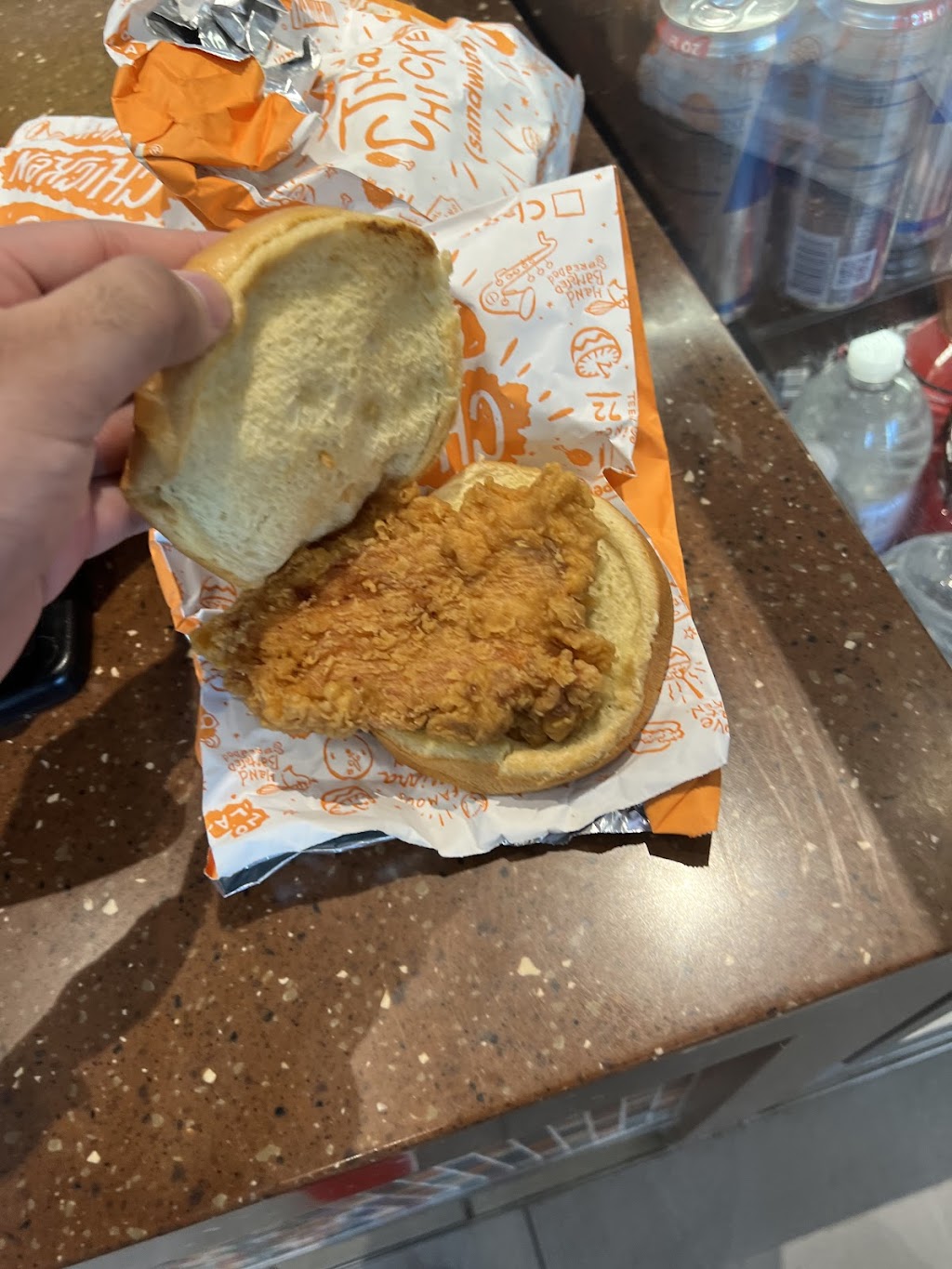 Popeyes Louisiana Kitchen | Vince Lombardi Travel Center, Mile Marker, NJ Tpke #116, Ridgefield, NJ 07657 | Phone: (201) 943-1171