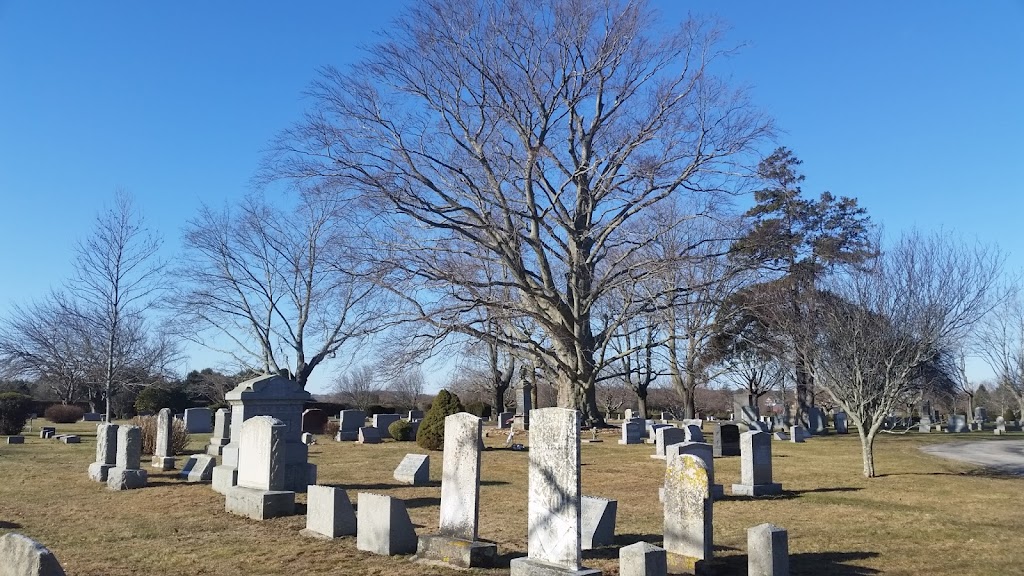 Cutchogue Cemetery | 30535 Main Rd, Cutchogue, NY 11935 | Phone: (516) 449-9313