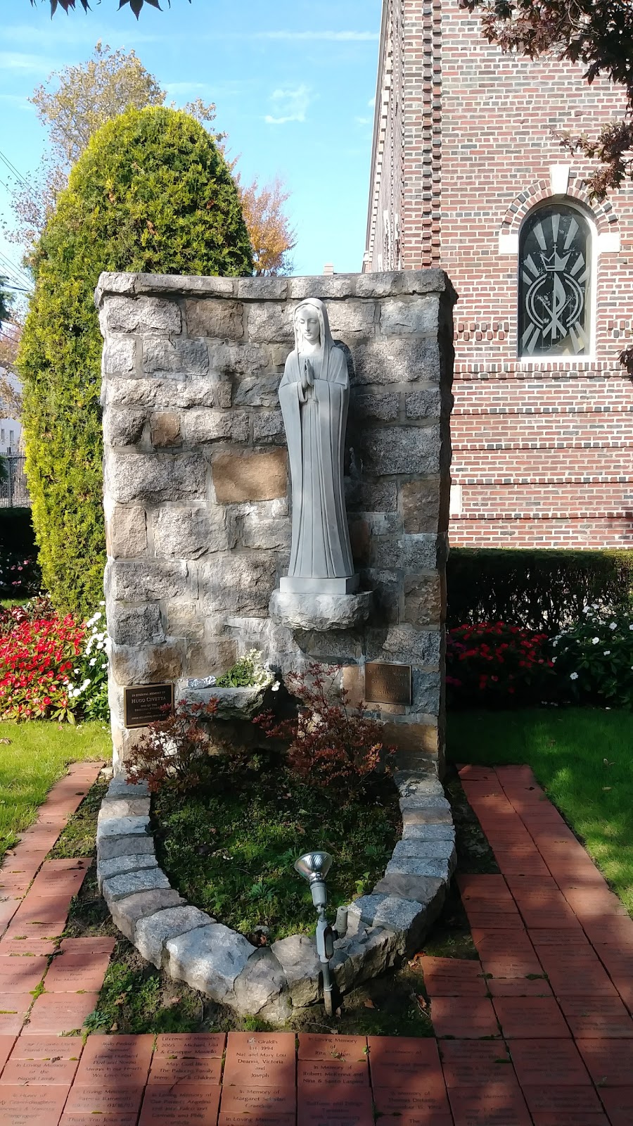 Saint Clare of Assisi Church | 1027 Rhinelander Ave, The Bronx, NY 10461 | Phone: (718) 863-8974