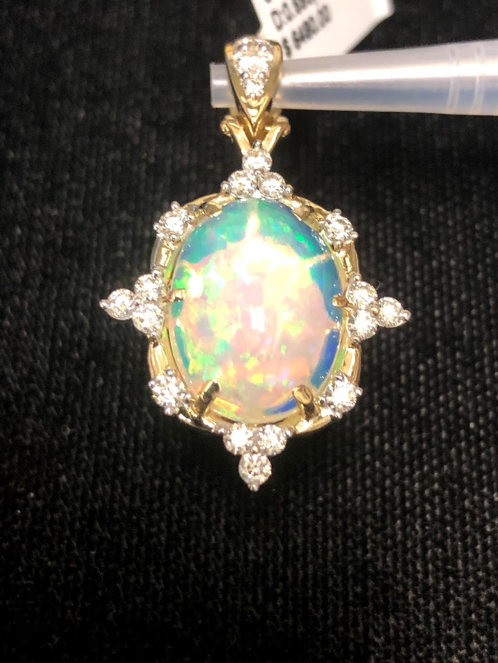 Riches Jewelers | 1402 Hopmeadow St, Simsbury, CT 06070 | Phone: (860) 658-2700