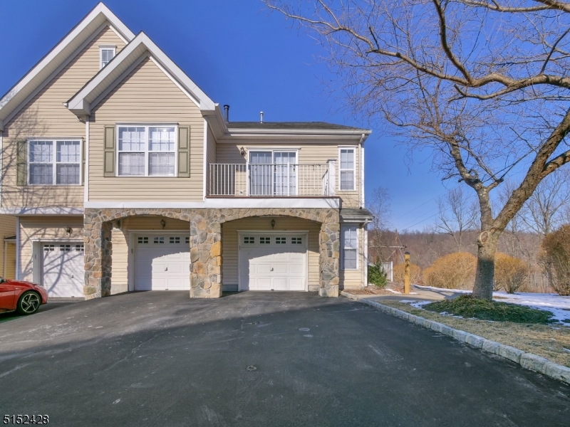 Lowe Hogan Real Estate | 970 Valley Rd, Wayne, NJ 07470 | Phone: (973) 694-7450