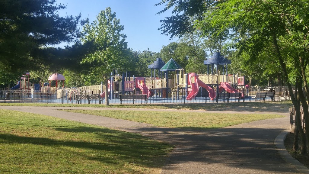 Lake Ronkonkoma County Park | County Park, 600 Lake Shore Rd, Lake Ronkonkoma, NY 11779 | Phone: (631) 854-4949