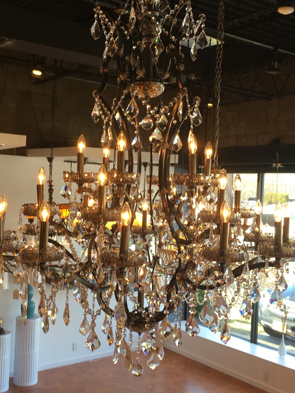 Elegance Lighting | 2436 Middle Country Rd, Centereach, NY 11720 | Phone: (631) 509-0640