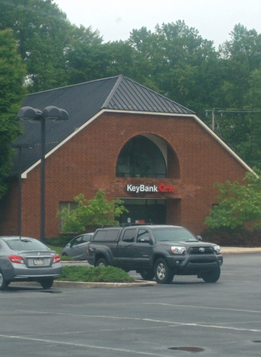 KeyBank | 1197 Wilmington Pike, West Chester, PA 19382 | Phone: (610) 399-9798