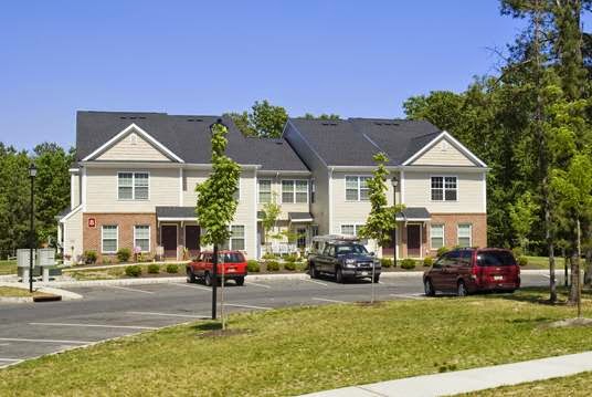 Willow Point at Vista Center Apartments | 1 Willow Dr, Jackson Township, NJ 08527 | Phone: (732) 833-4100
