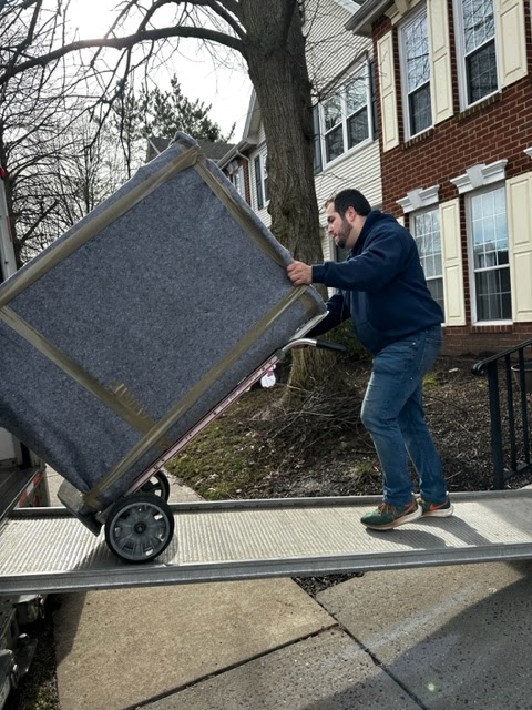 Moving Crew NJ | 2 Clerico Ln, Hillsborough Township, NJ 08844 | Phone: (732) 991-4551