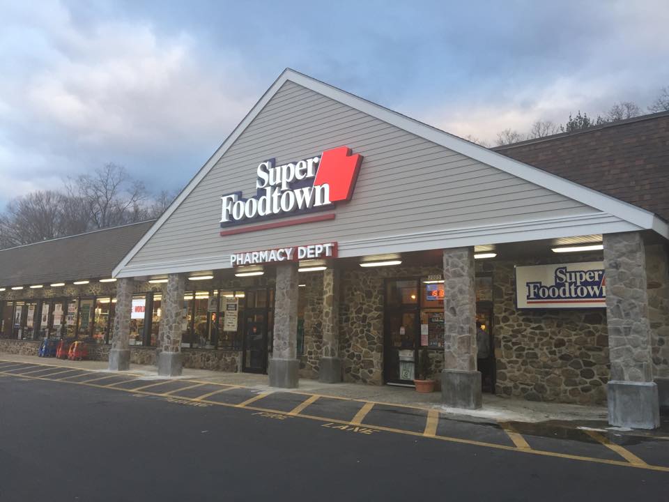 Super Foodtown of Croton | 2005 Albany Post Rd, Croton-On-Hudson, NY 10520 | Phone: (914) 271-4094