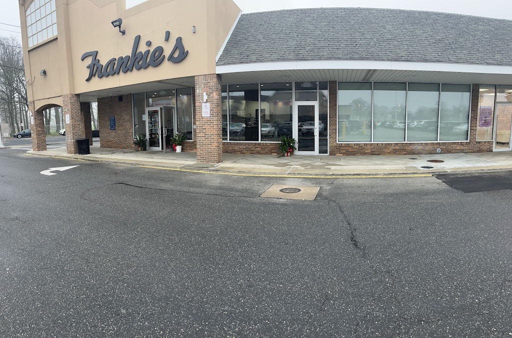 Frankie’s Pizzeria & Restaurant | 1696 Merrick Rd, Merrick, NY 11566 | Phone: (516) 377-9500