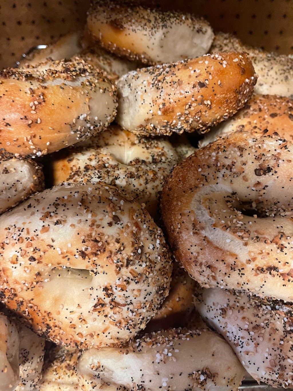 The Bagel Experience | West End Plaza, 1421 US-209 Suite 113, Brodheadsville, PA 18322 | Phone: (610) 681-4703