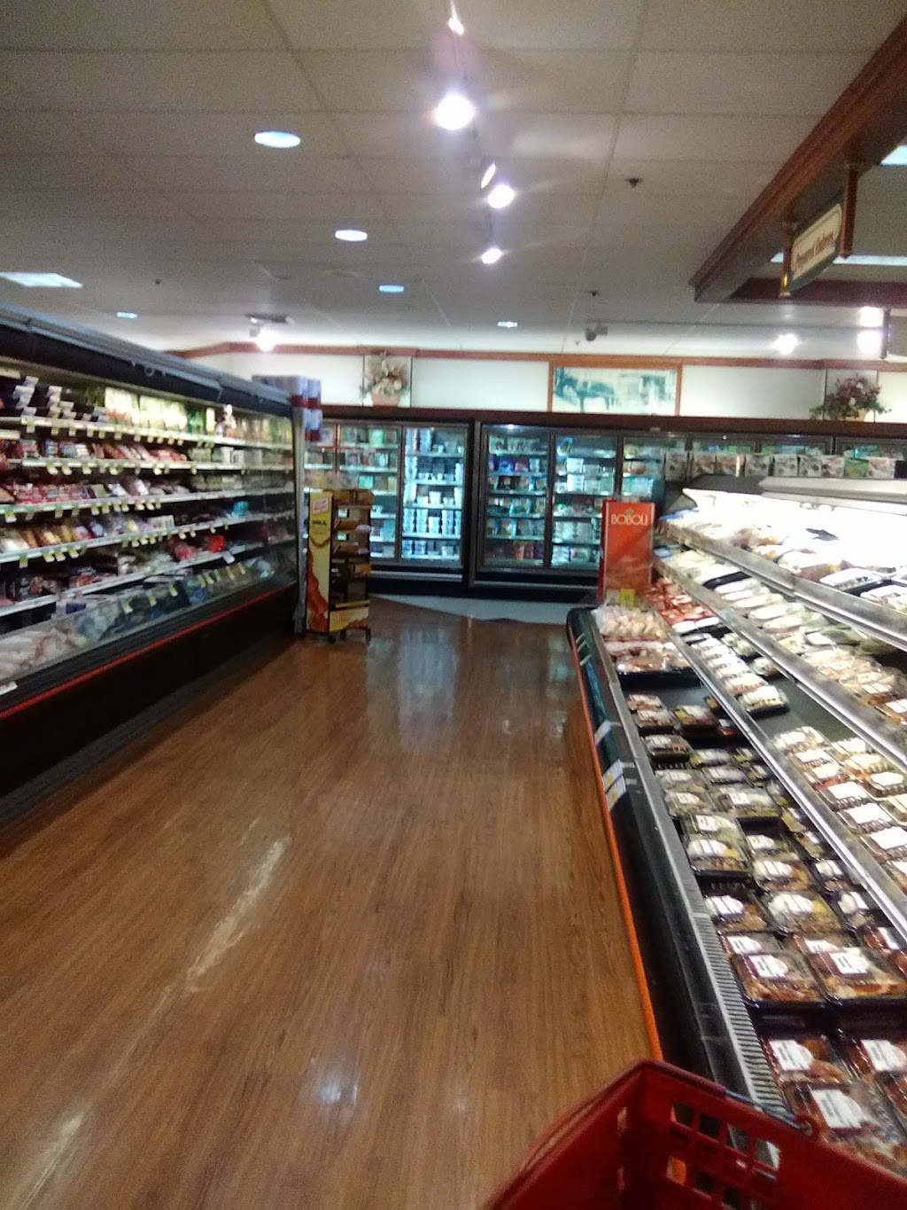 Gnazzo Food Center | 73 East St, Plainville, CT 06062 | Phone: (860) 747-8758