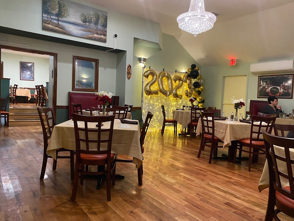 Adriatic Restaurant | 577 Franklin Ave, Hartford, CT 06114 | Phone: (860) 726-4155