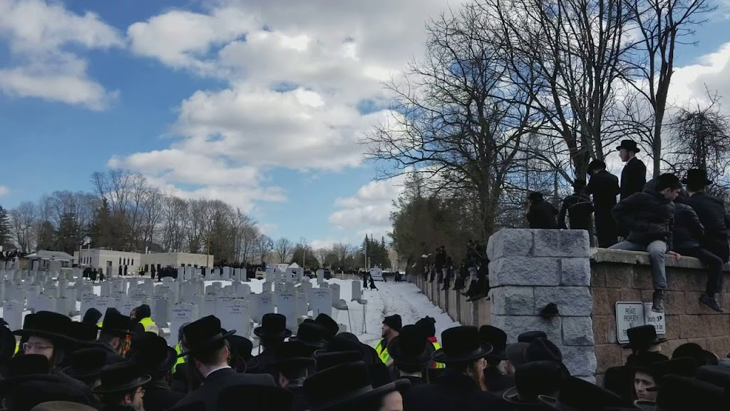 Viznitz Cemetery | 290 NY-306, Monsey, NY 10952 | Phone: (845) 356-4407