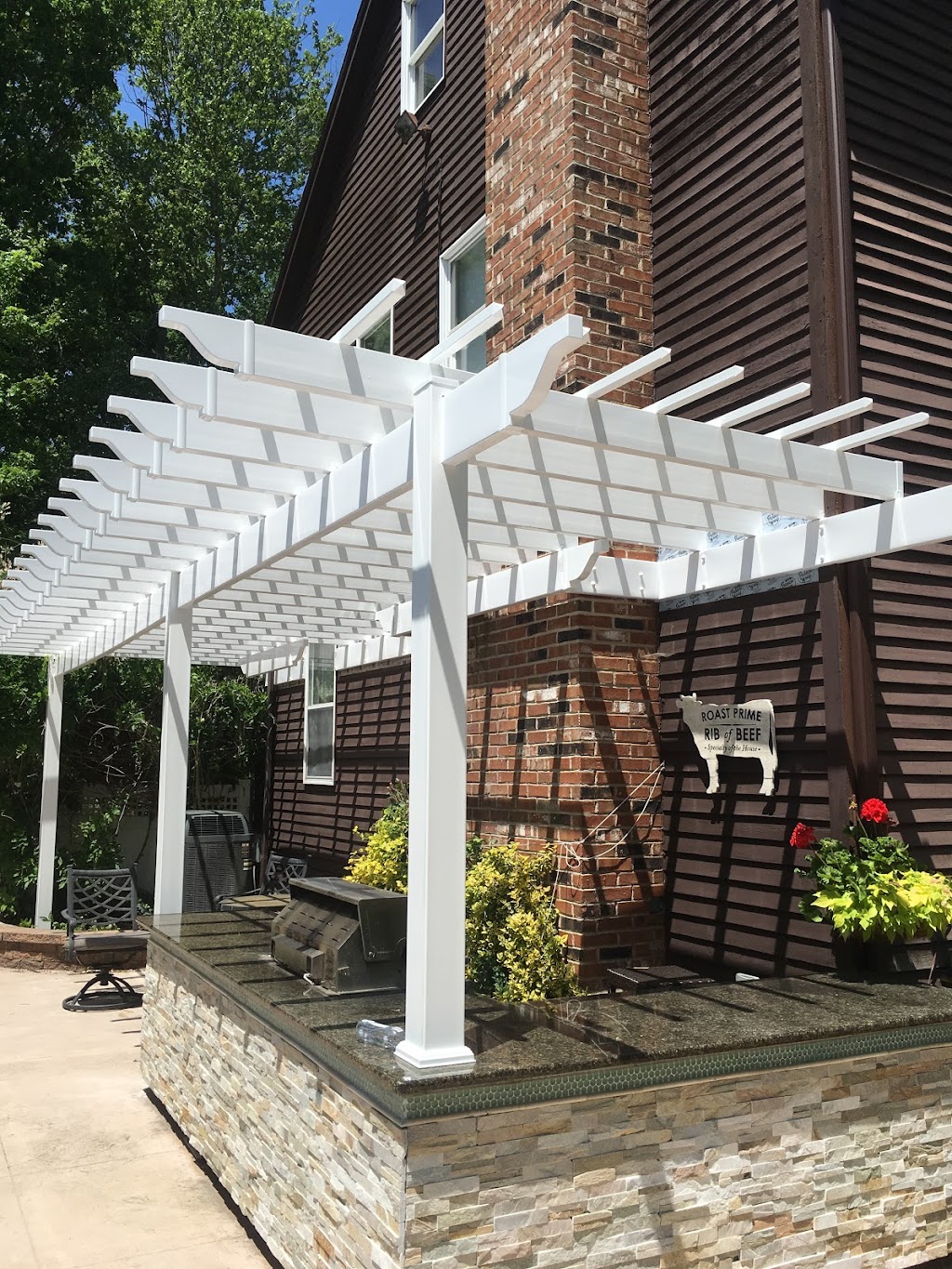 Custom Fence & Carpentry | 376 Shore Rd, Old Lyme, CT 06371 | Phone: (860) 333-4435