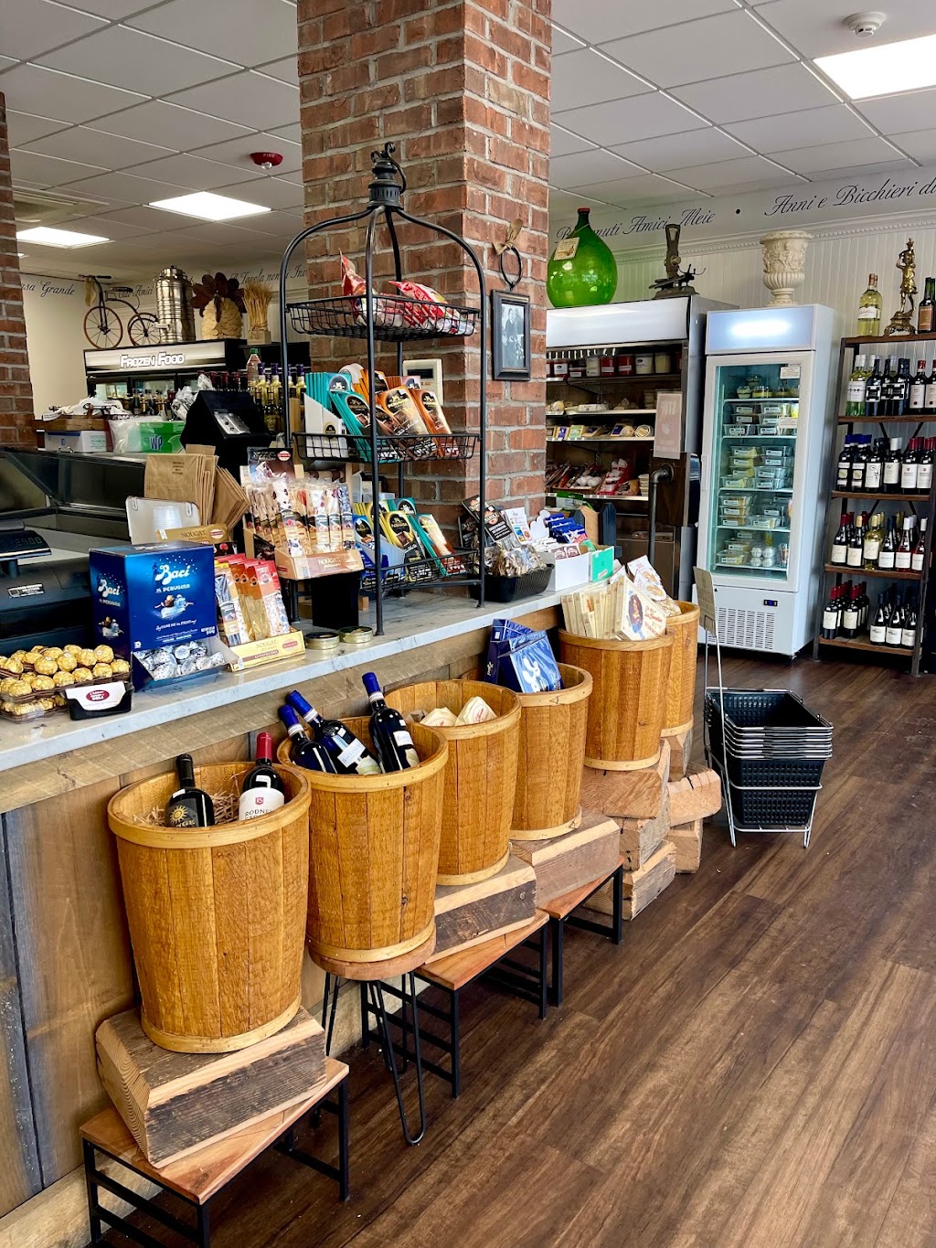 Calabrese Market & Deli | 54 Park St, West Springfield, MA 01089 | Phone: (413) 455-1196