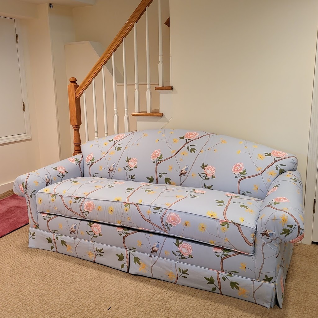 LIRAS UPHOLSTERY 2 | 714 Danbury Rd, Ridgefield, CT 06877 | Phone: (914) 354-4770