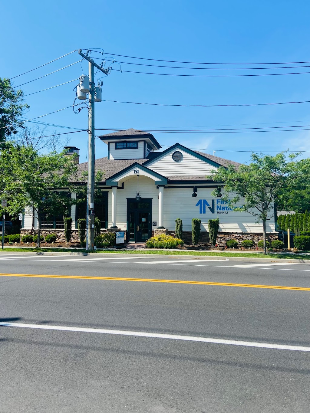 First National Bank Long Island | 151 W Main St, East Islip, NY 11730 | Phone: (631) 277-2936