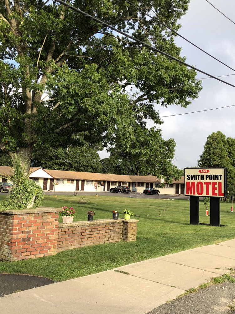 Smith Point Motel | 165 William Floyd Pkwy, Shirley, NY 11967 | Phone: (631) 281-8887