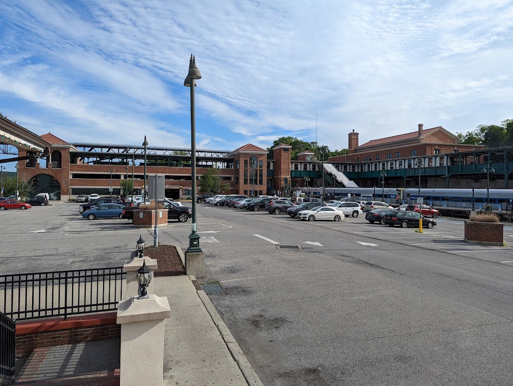 Poughkeepsie Station Parking | 41 Main St, Poughkeepsie, NY 12601 | Phone: (888) 682-7275