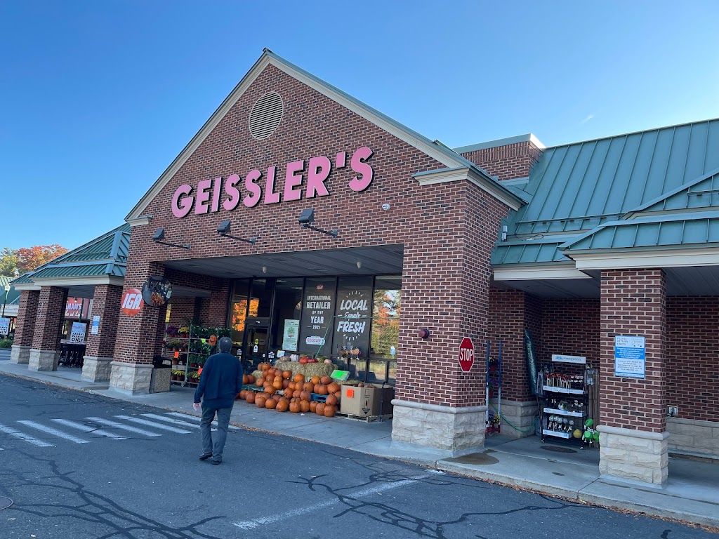 Geisslers Supermarket | 95 S Rd, Somers, CT 06071 | Phone: (860) 749-7339
