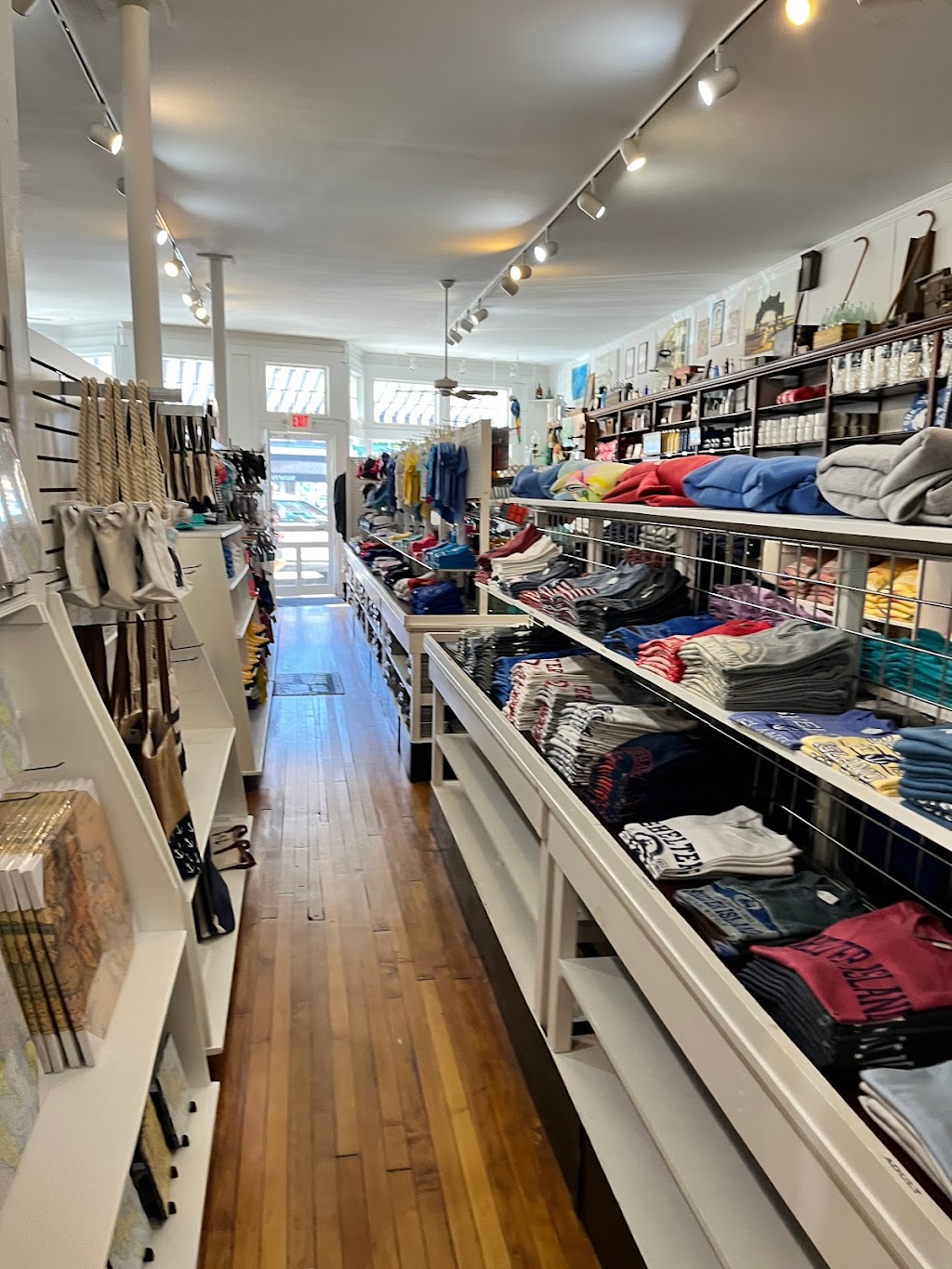 Bliss Department Store | 186 N Ferry Rd, Shelter Island, NY 11964 | Phone: (631) 749-0041