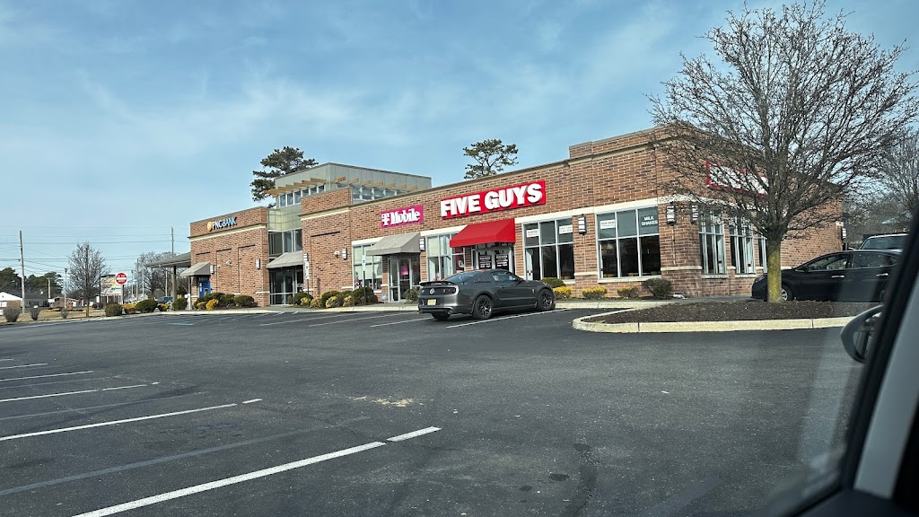 Five Guys | 720 White Horse Pike, Absecon, NJ 08201 | Phone: (609) 641-5518