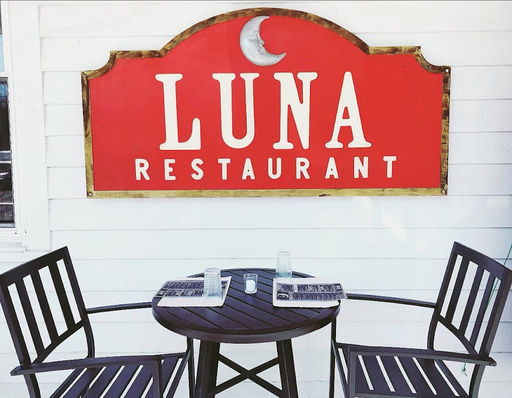 Luna Pizza | 429 Main St, Three Bridges, NJ 08887 | Phone: (908) 284-2321