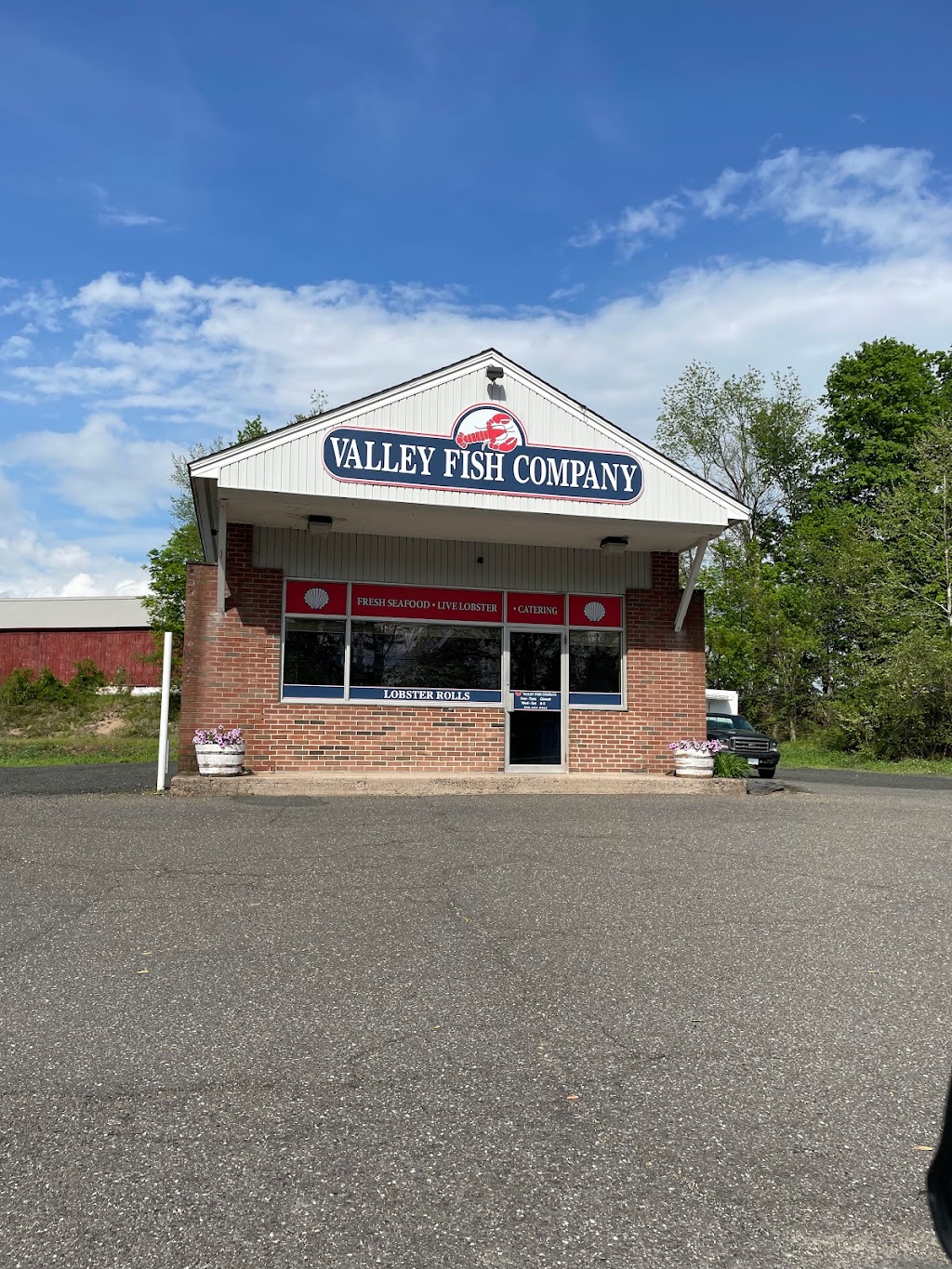 Valley Fish Co | 144 Hartford Ave, East Granby, CT 06026 | Phone: (860) 653-5565