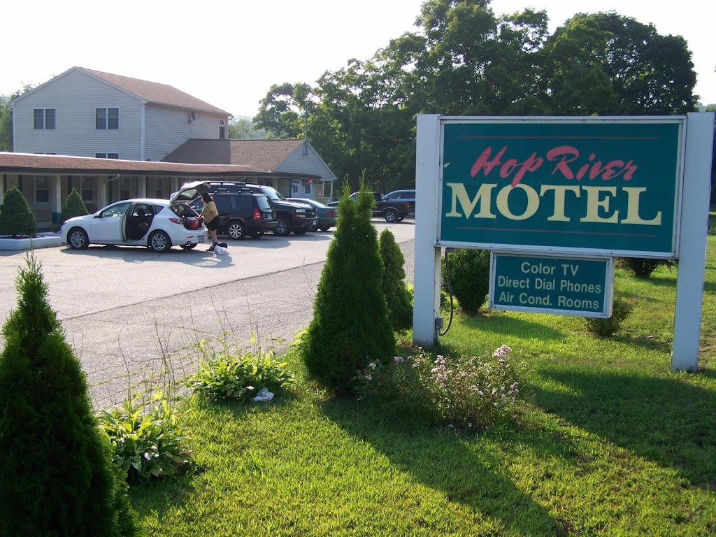 Hop River Motel | 152 Willimantic Rd, Columbia, CT 06237 | Phone: (860) 228-4972