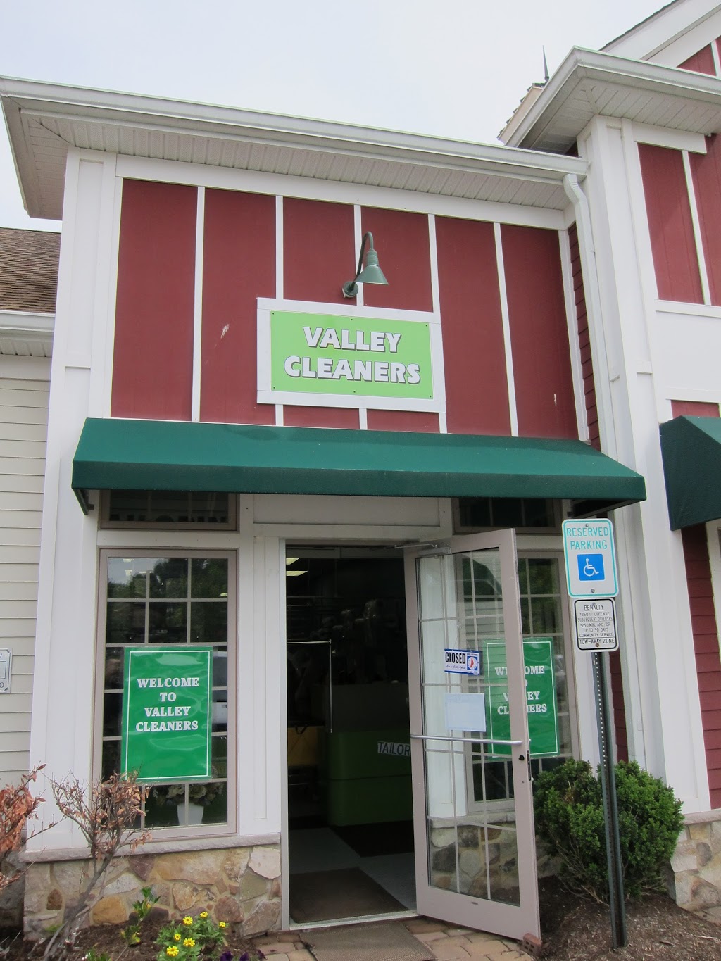 Valley Cleaners and Tailor Shop | 62 E Mill Rd #C6, Long Valley, NJ 07853 | Phone: (908) 876-4016