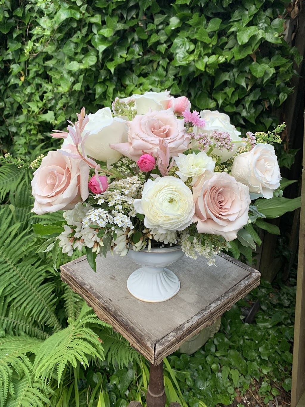 Nerdling Acres Flower Stand | 7755 Main Bayview Rd, Southold, NY 11971 | Phone: (631) 379-0854