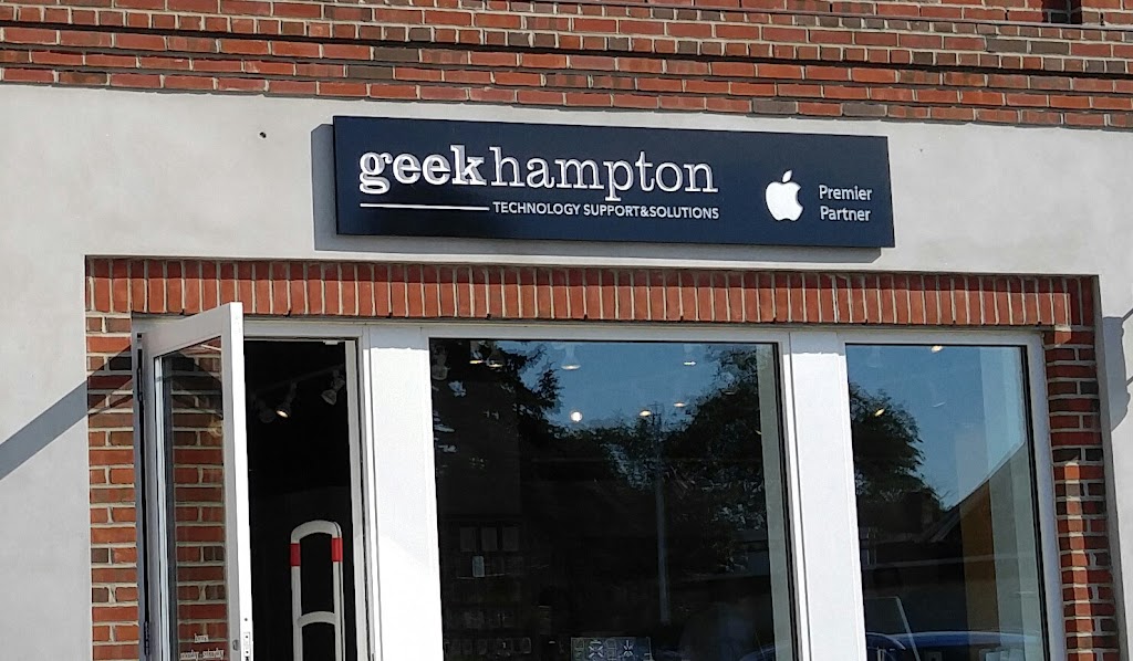 GeekHampton - Apple Authorized Service Provider | 34 Bay St, Sag Harbor, NY 11963 | Phone: (631) 723-3660