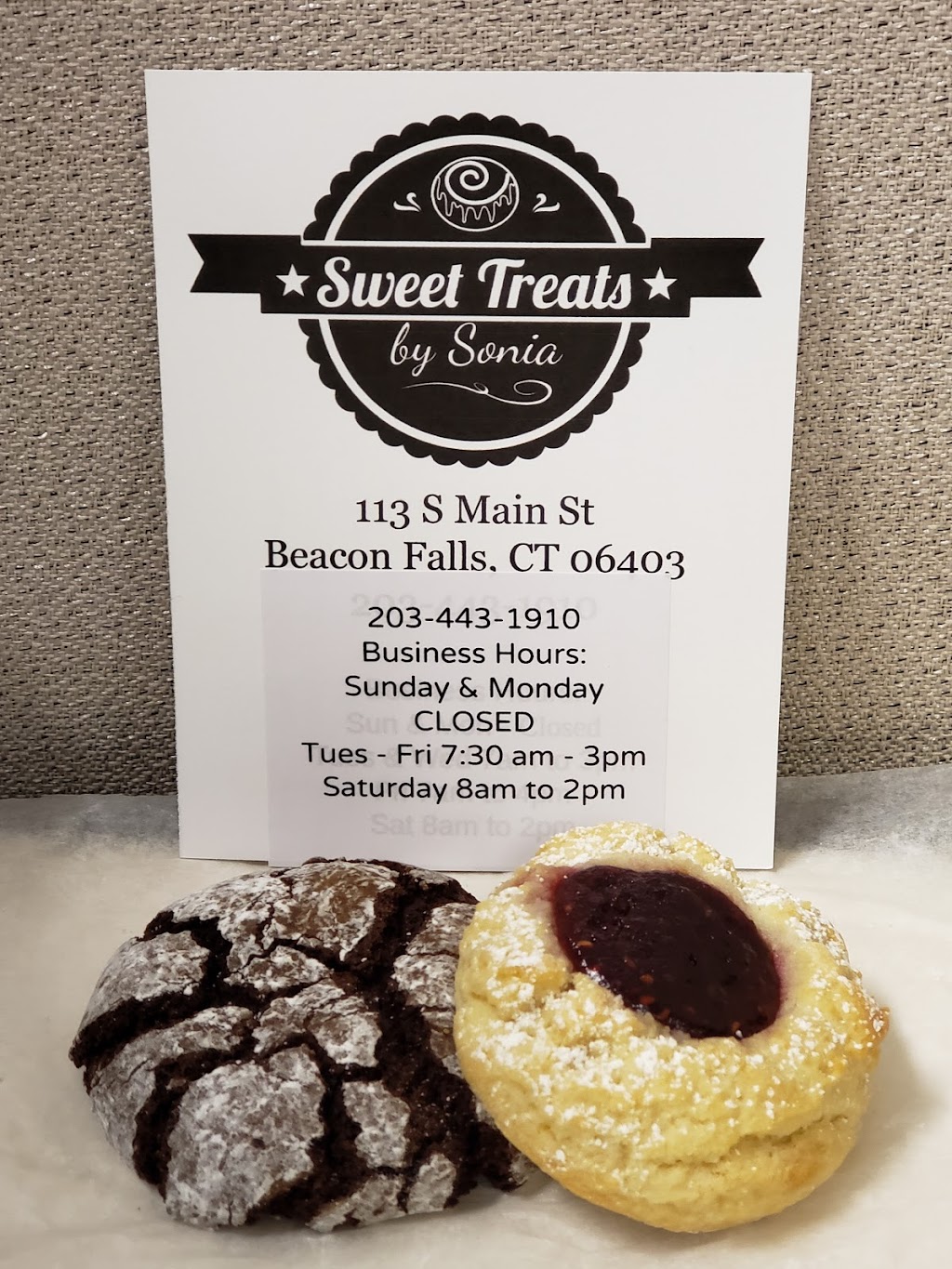 Sweet Treats by Sonia | 113 S Main St, Beacon Falls, CT 06403 | Phone: (203) 443-1910