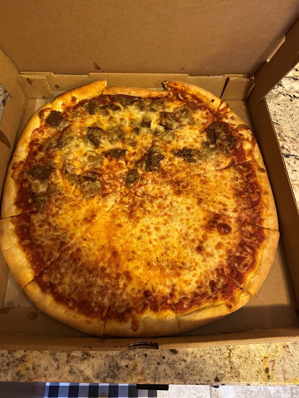 Honeyspot Pizza 3 | 50 Main St, Branford, CT 06405 | Phone: (203) 483-0060